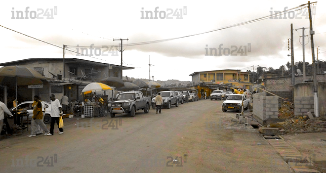 Une chambre d’hôtel mystérieusement envahie de larves de mouches à Ndjolé