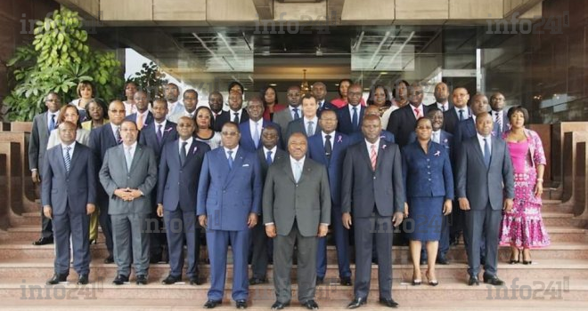 Conseil des ministres : Ali Bongo réajuste les fonctions de sa « légion étrangère »