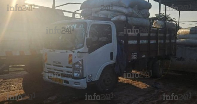 Gabon&nbsp;: Un camion bourré de kobolos cachés dans des sacs de farine saisi par les douanes